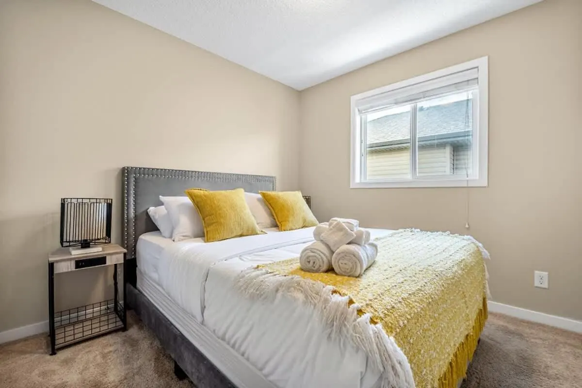 Prázdninový dům Vila The Trenta - 4Bd 3Ba 2 Kitchen Stunner YYC Kanada