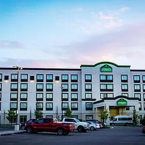 מלון Wingate By Wyndham Airport, YYC