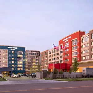 By Marriott South Отель