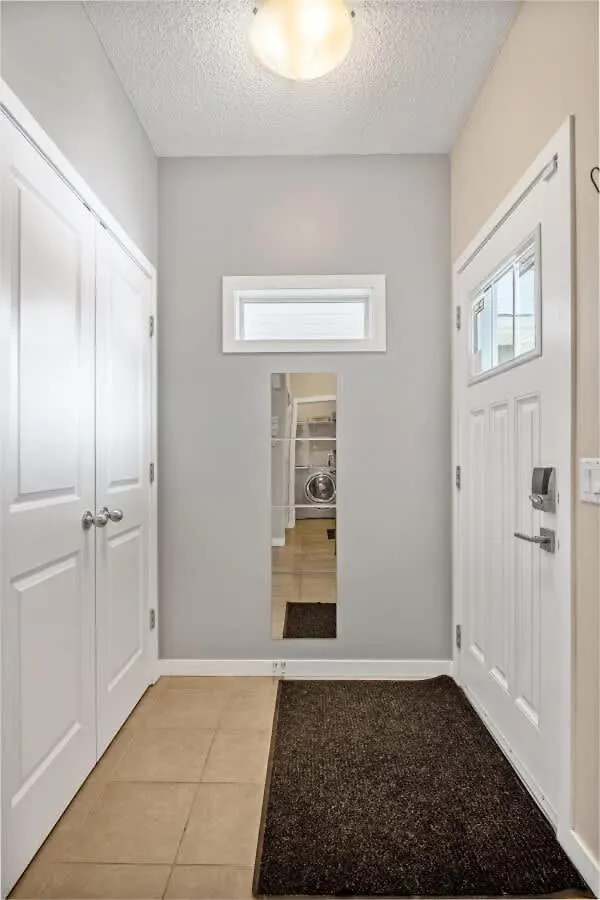 The Trenta - 4Bd 3Ba 2 Kitchen Stunner Villa Calgary