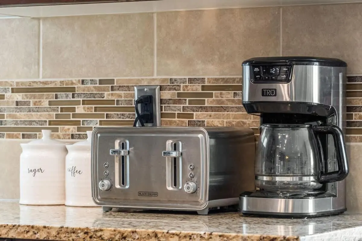 The Trenta - 4Bd 3Ba 2 Kitchen Stunner Villa Calgary Holiday home