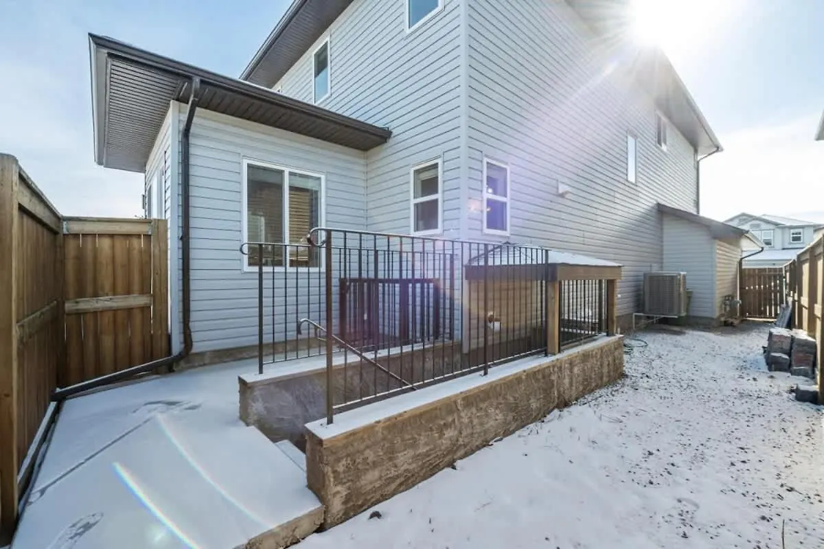 The Trenta - 4Bd 3Ba 2 Kitchen Stunner Villa Calgary Holiday home